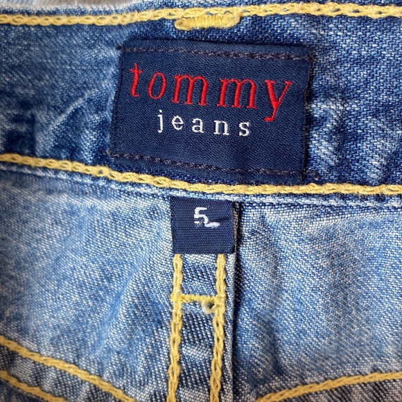 Vintage Tommy Hilfiger jean shorts - Picture 2 of 4